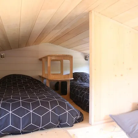 Деревянный коттедж Rmnature Tiny-house Poueyferre